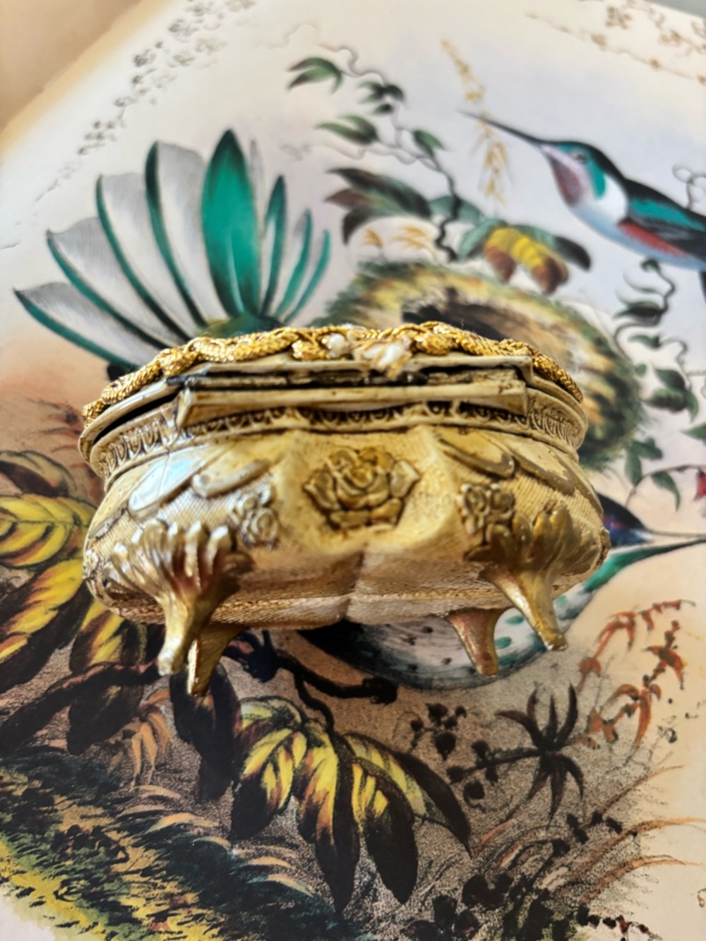Vintage Mini Jewelry Box - Picture 7 of 11
